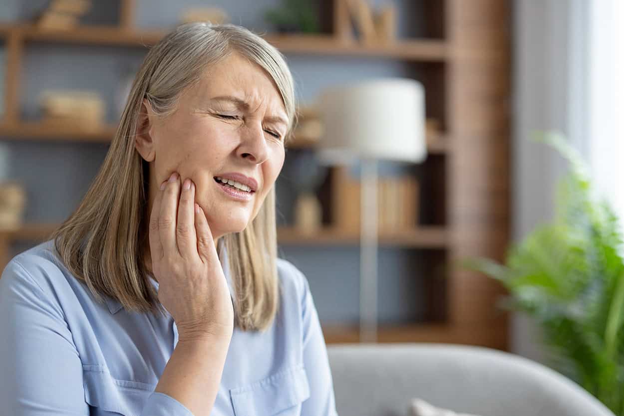 swollen jaw